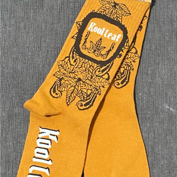 Kool Kiy “Kool Leaf” Socks - Picture 3 of 3